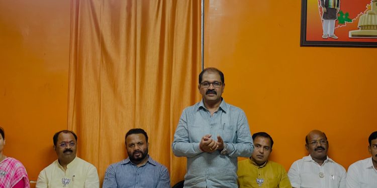 सोलापूर विधान परिषद निवडणुकीत राष्ट्रवादी SP गटाच्या आमदाराचा भाजपला पाठिंबा