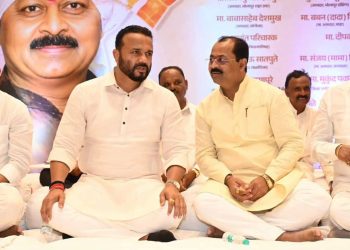 आमदार राजेंद्र राऊत हे भाजपचे बाजीप्रभू देशपांडे; पालकमंत्री जयकुमार गोरेंकडून कौतुक